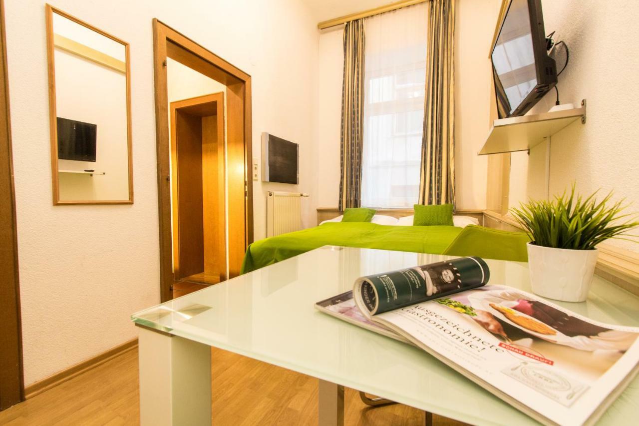 Checkvienna - Edelhof Apartments Buitenkant foto